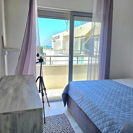 In 070 * Golem (Tirana)