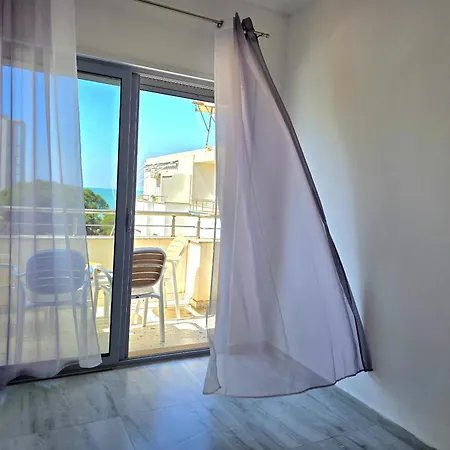 In 070 * Golem (Tirana)