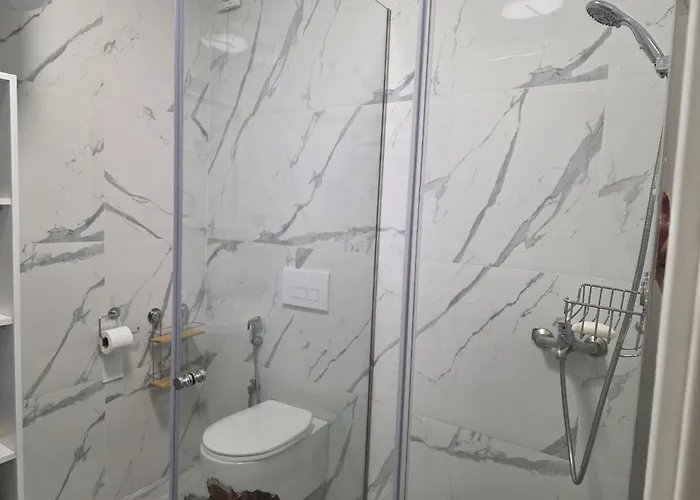 In 070 Apartment Golem (Tirana)