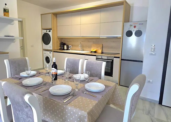 Apartment In 070 Golem (Tirana)